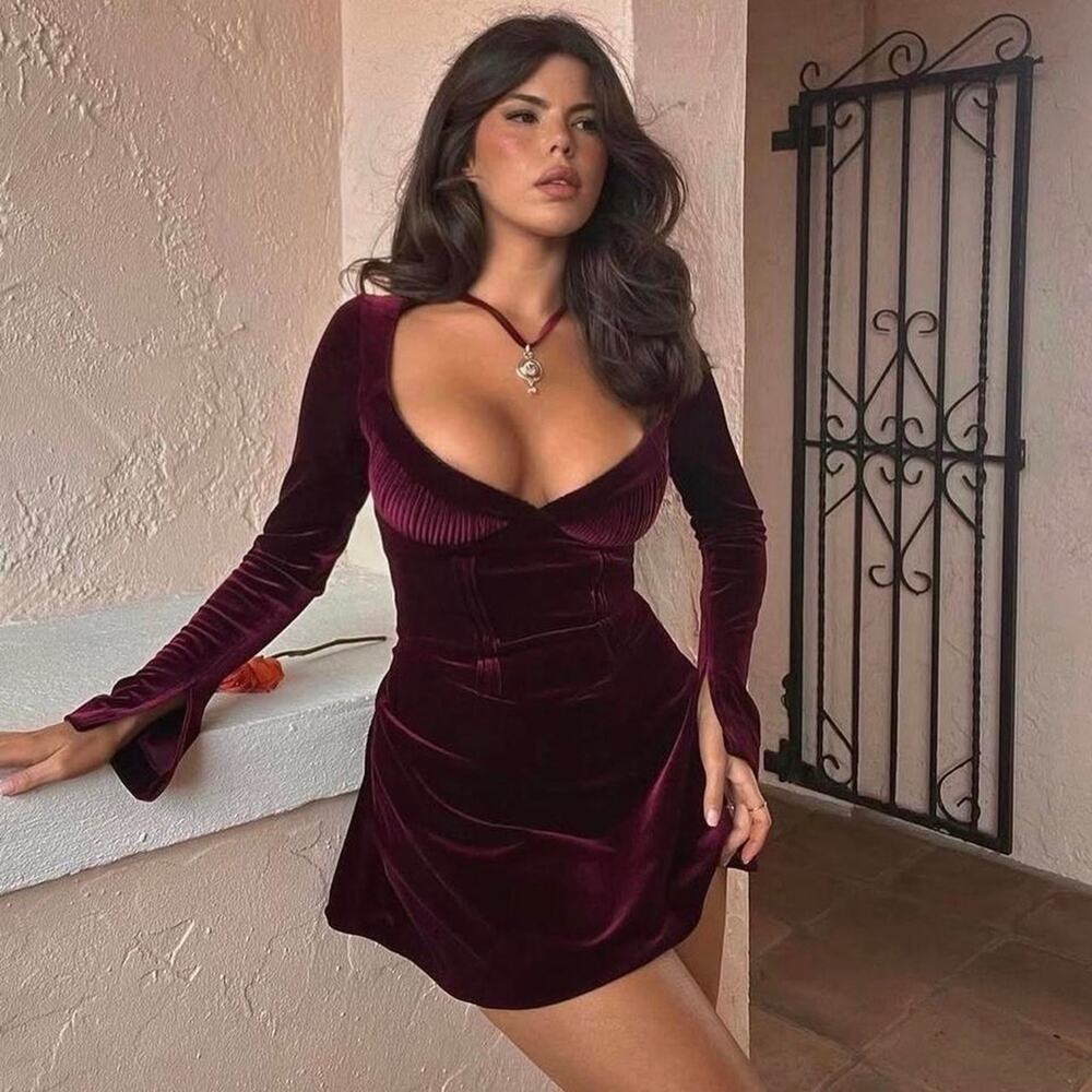 House of CB Veronica Black Cherry Pin Tuck Mini Dress XS
